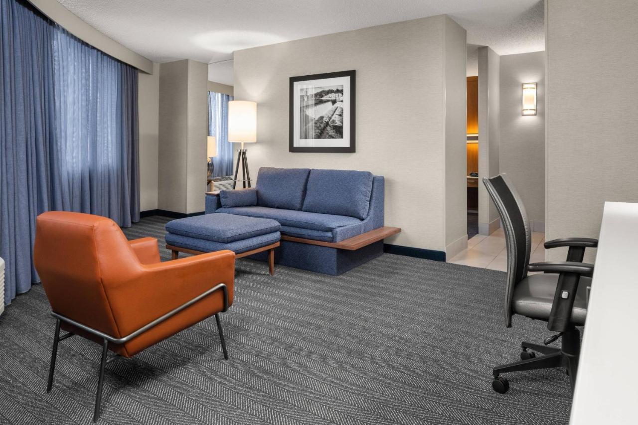 Courtyard By Marriott Minneapolis Downtown Zewnętrze zdjęcie