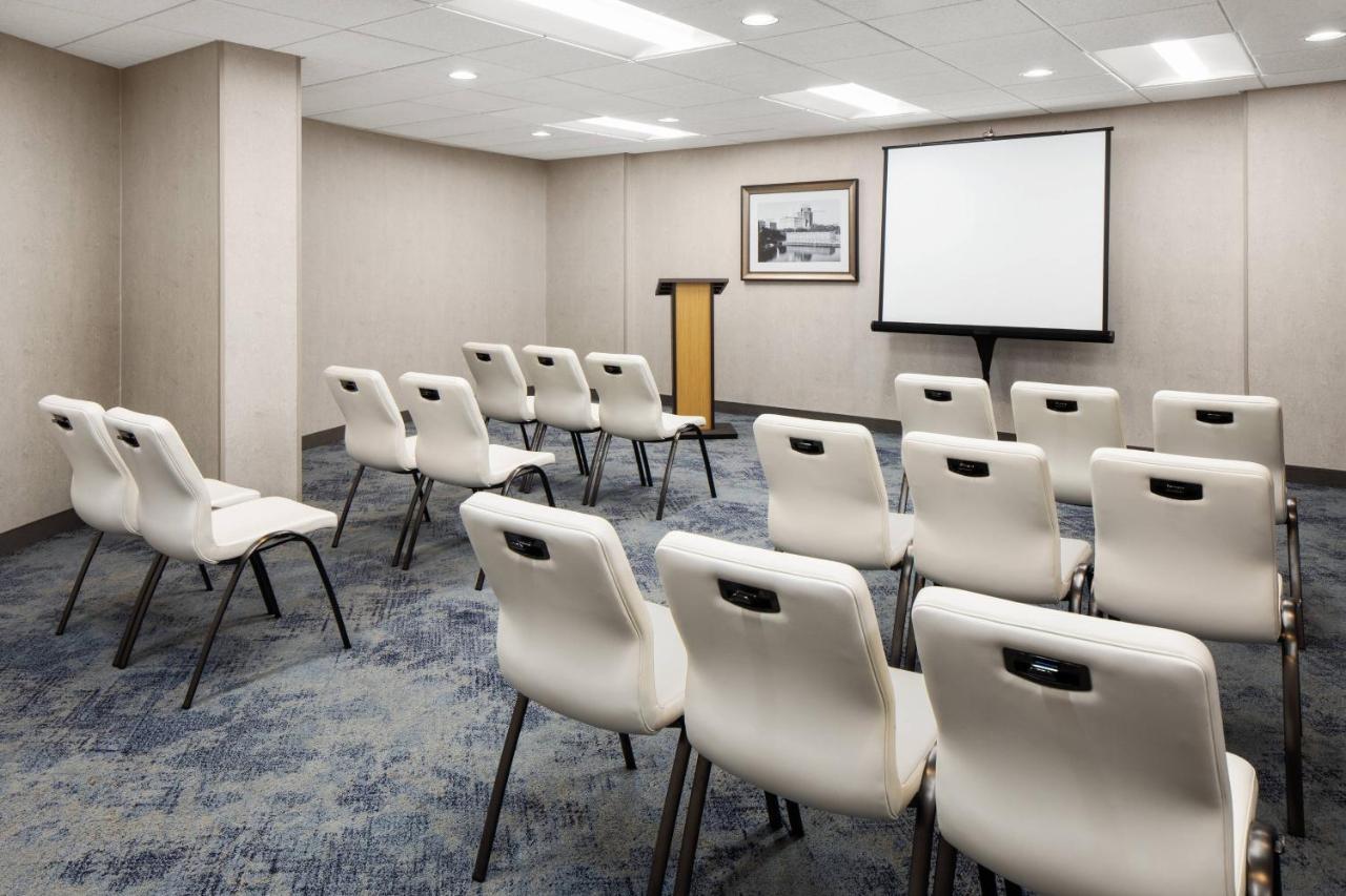 Courtyard By Marriott Minneapolis Downtown Zewnętrze zdjęcie