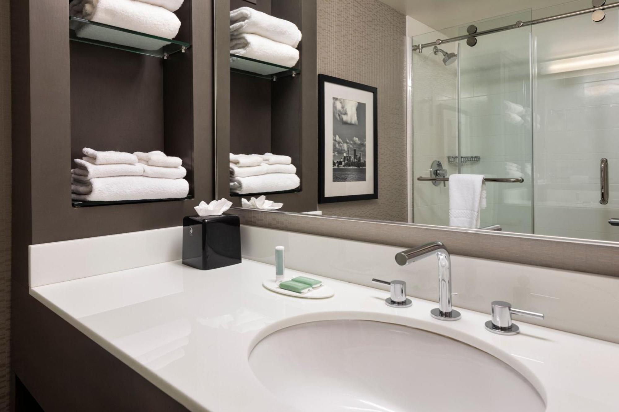 Courtyard By Marriott Minneapolis Downtown Zewnętrze zdjęcie