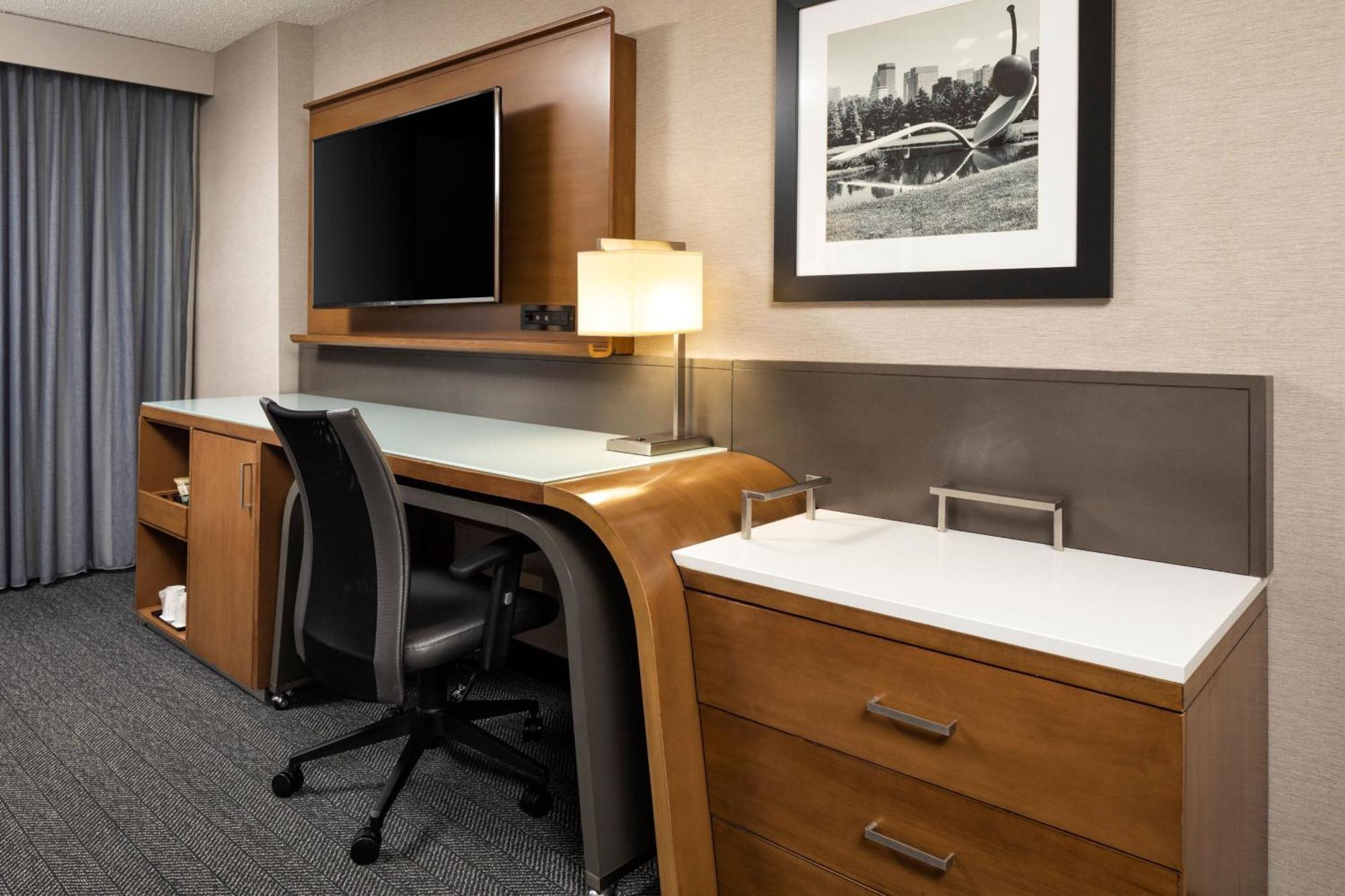Courtyard By Marriott Minneapolis Downtown Zewnętrze zdjęcie