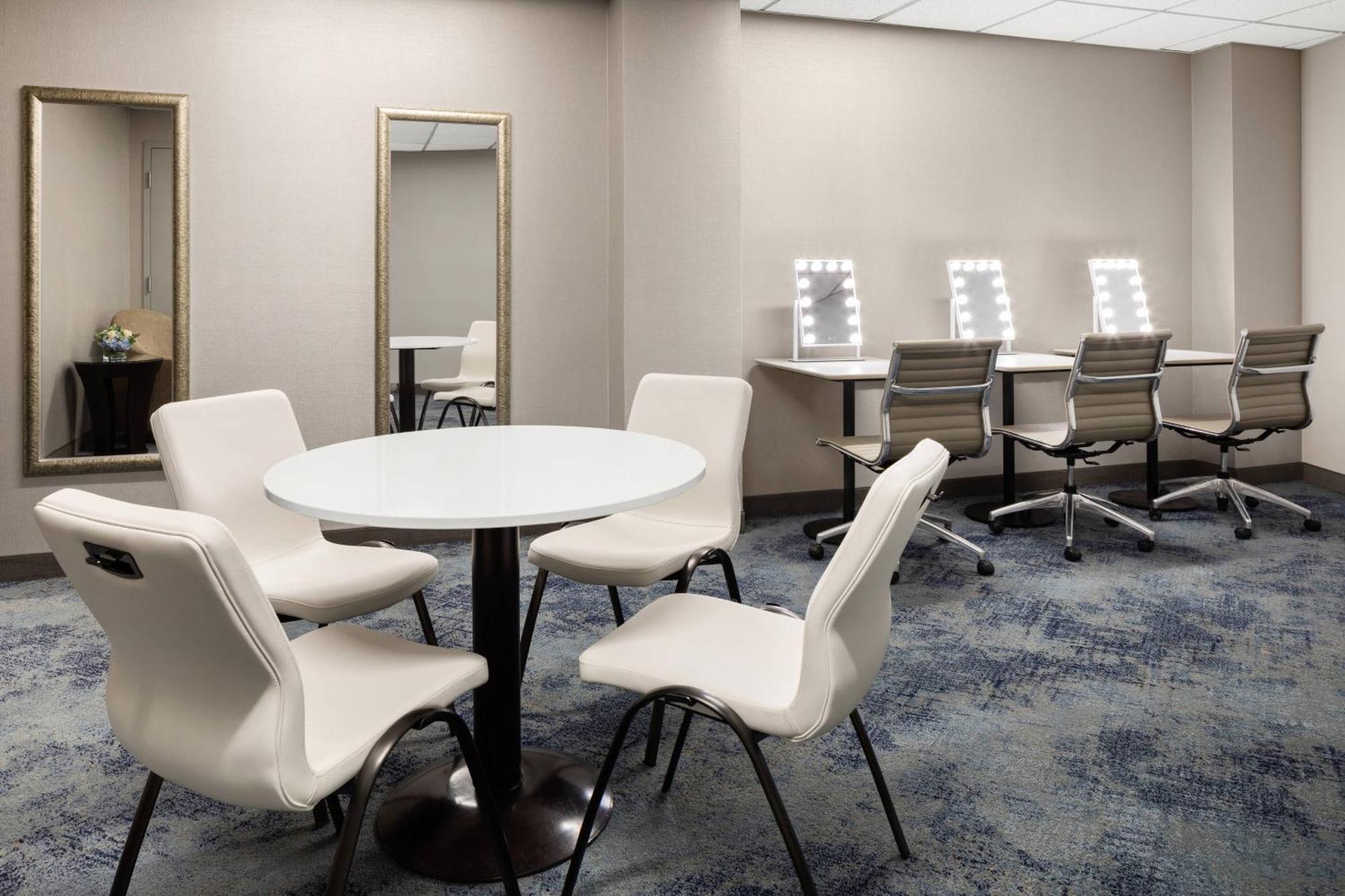 Courtyard By Marriott Minneapolis Downtown Zewnętrze zdjęcie