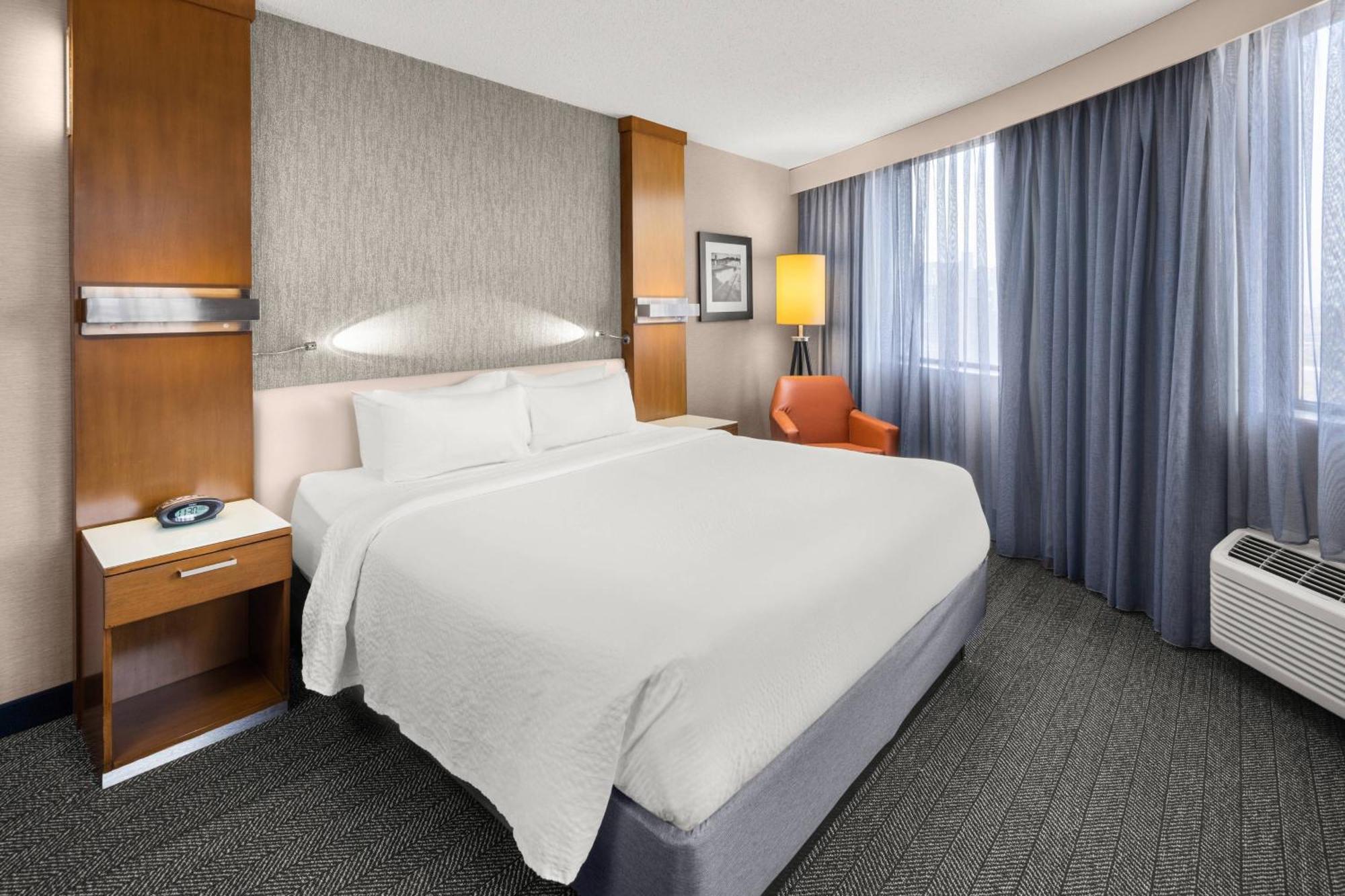 Courtyard By Marriott Minneapolis Downtown Zewnętrze zdjęcie