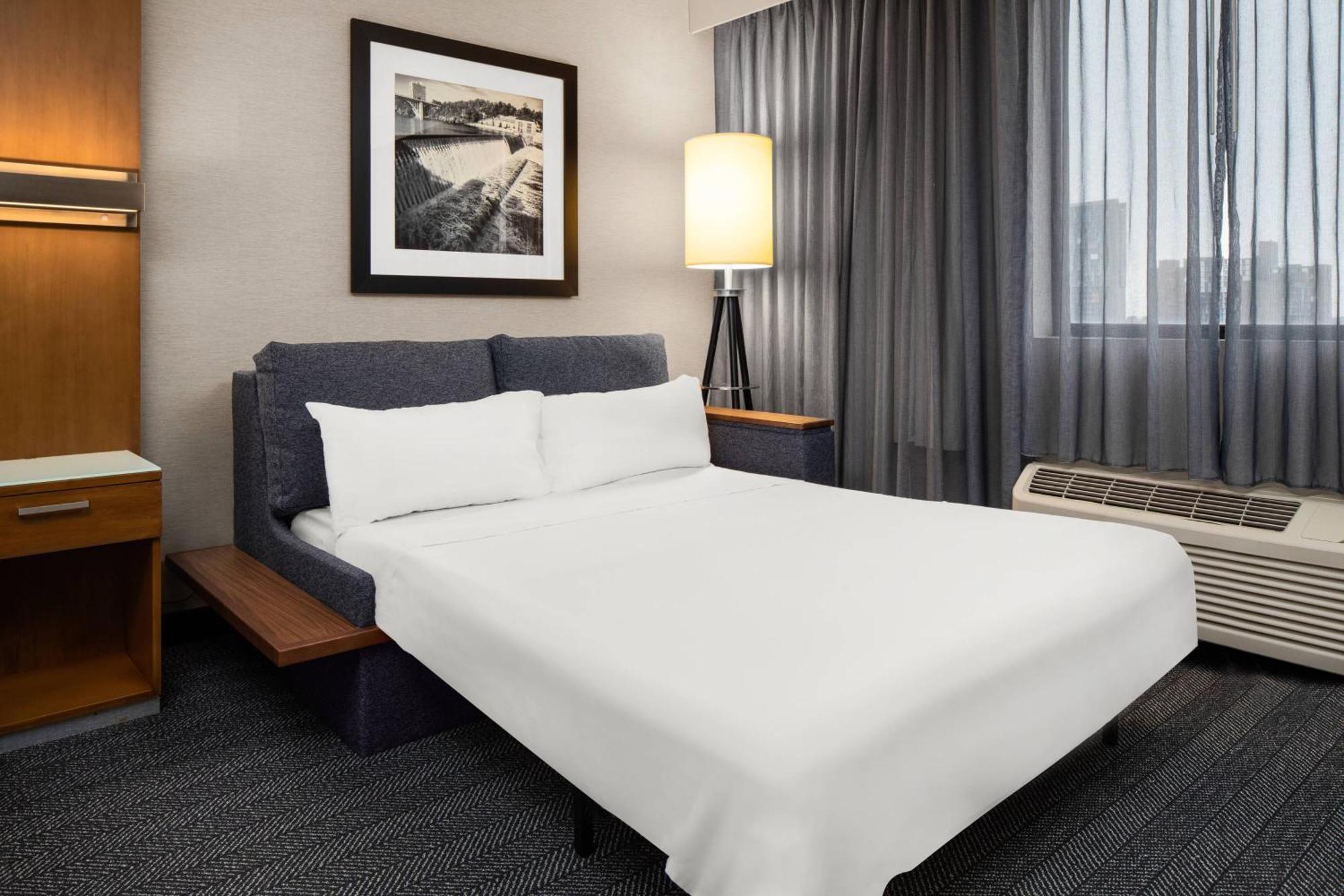 Courtyard By Marriott Minneapolis Downtown Zewnętrze zdjęcie
