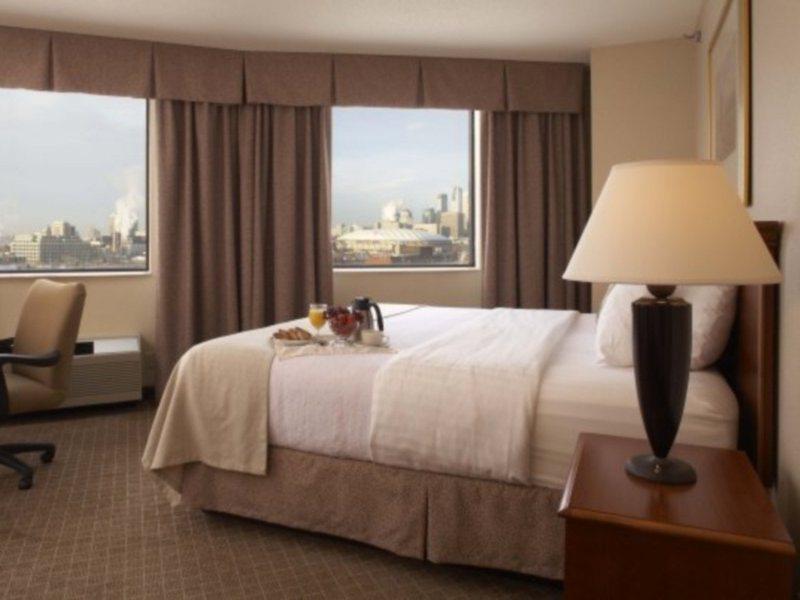 Courtyard By Marriott Minneapolis Downtown Zewnętrze zdjęcie